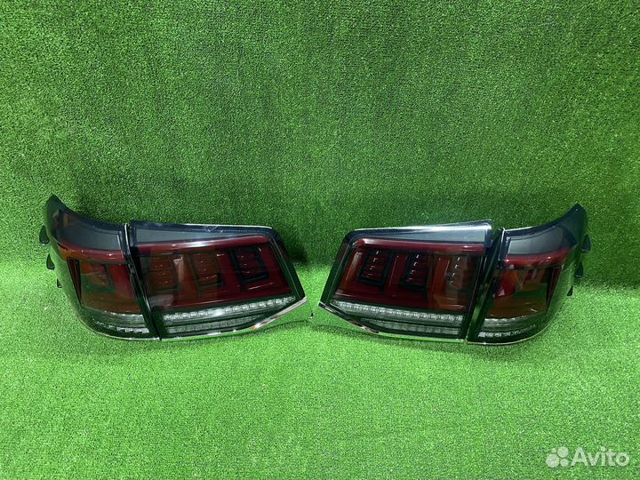 Фонари задние Land Cruiser 200 16-20г LED