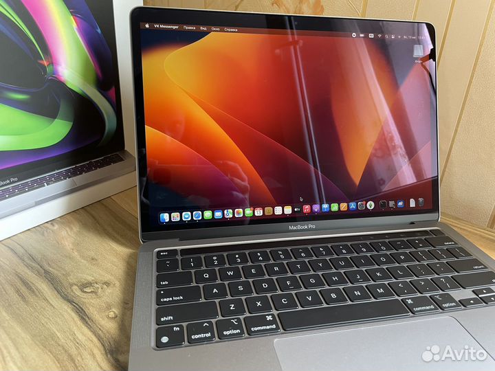 Apple MacBook Pro 13,3