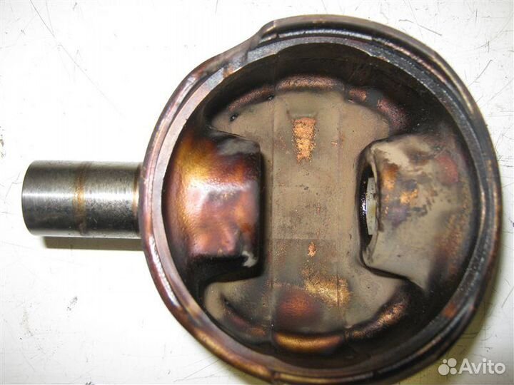 Поршень Volkswagen Passat B3 1988-1993 V276R