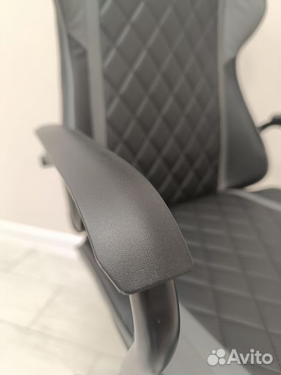 Компьютерное кресло, новое