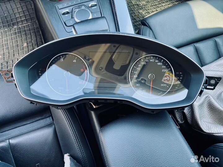 Приборная панель Audi A5 B9