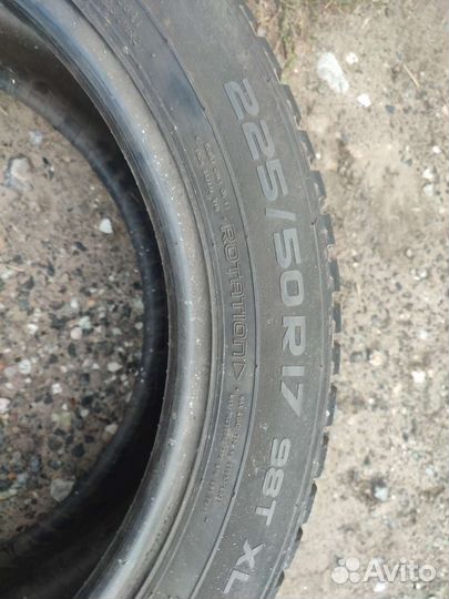 Nokian Tyres Hakkapeliitta 8 225/50 R17 98T