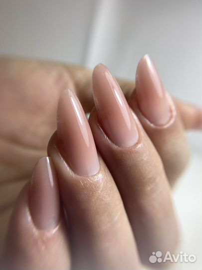 Наращивание ногтей, маникюр с покрытием гель-лак