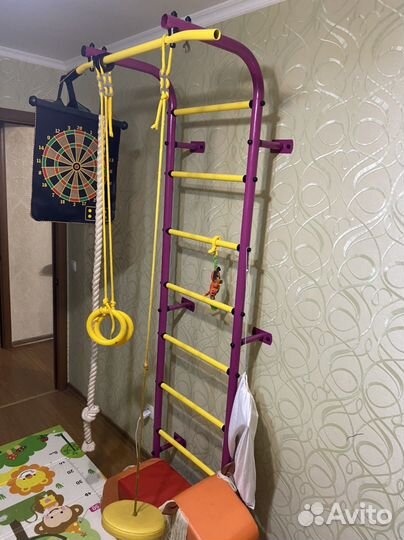 Шведская стенка детская с турником бу