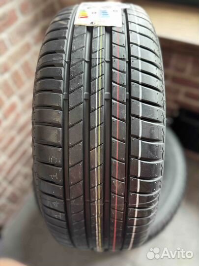 Bridgestone Turanza T005 285/35 R22 106Y