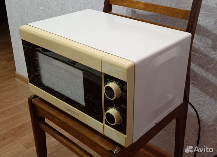 Микроволновая печь Oursson MM2002/wh
