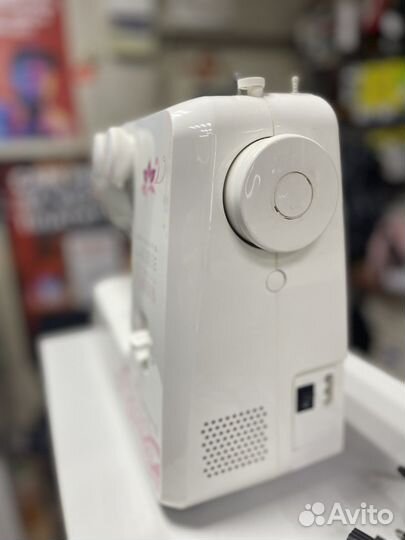 Швейная машина elna easyline12