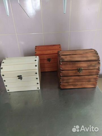 Сундук деревянный