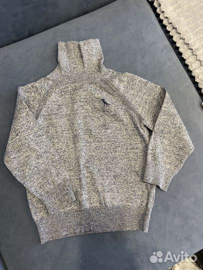 Свитер щорт,брюки,футболка,куртка