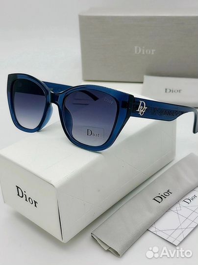 Солнцезащитные очки dior