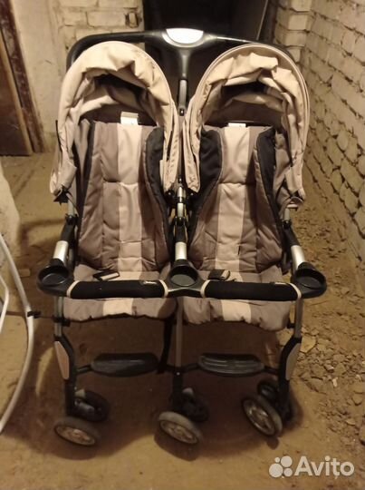 Коляска для двойни