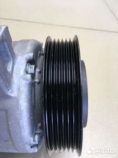 Компрессор кондиционера (behr) BMW 8FK351114-681