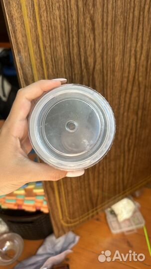 Стакан с трубочкой