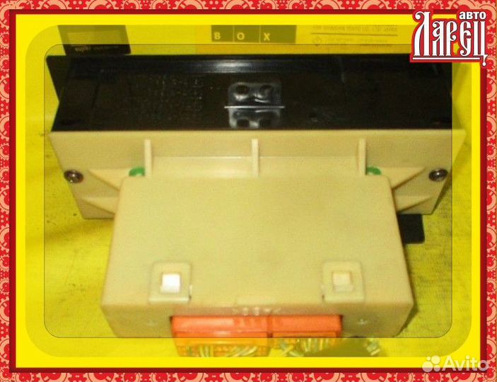 Блок управления климатконтроля Toyota Carina