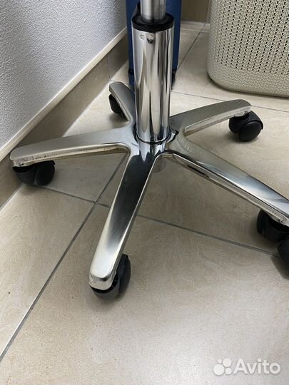 Стул для косметолога бу