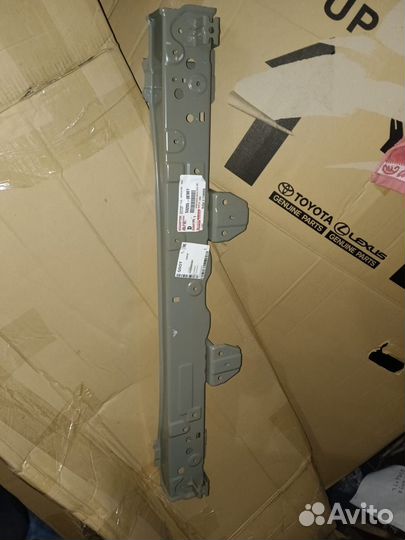 Рамка радиатора новая Toyota Highlander *19-22