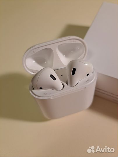 Наушники Apple AirPods 2 (оригинал)