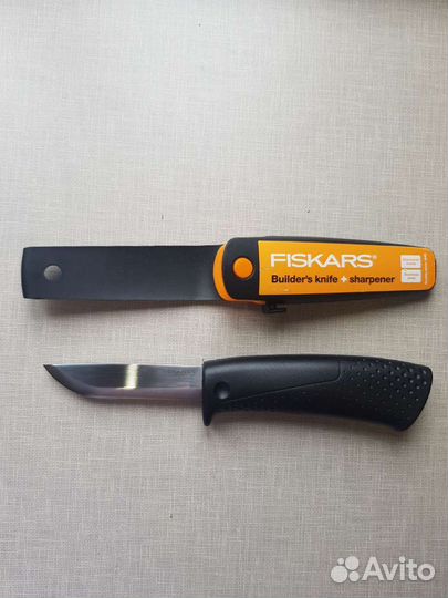 Нож Fiskars