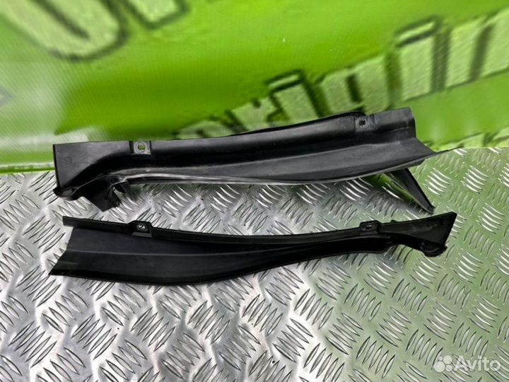 Водостоки Mercedes-Benz W124 M102 2.3 1991