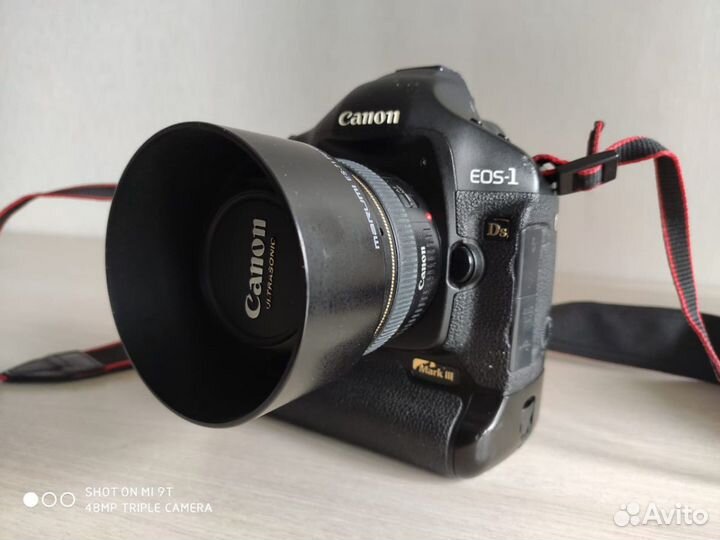 Canon EOS 1Ds Mark lll, зеркальный фотоаппарат