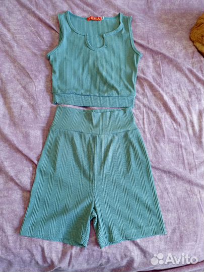 Спортивный костюм женский новый 44/46