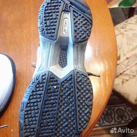 Кроссовки юнекс