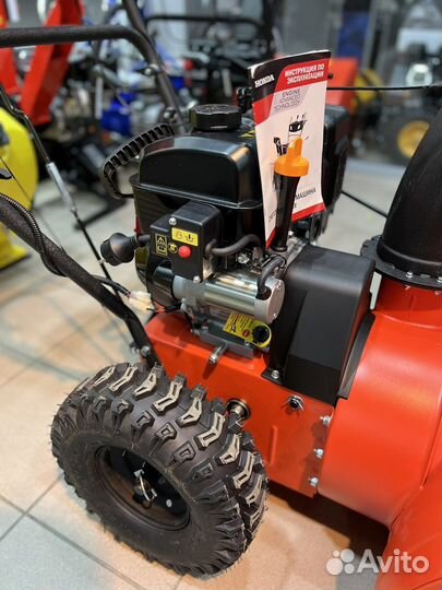 Снегоуборщик Honda HSS