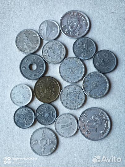 Монеты Японии 17 шт