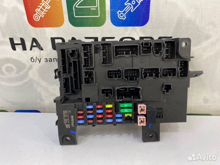 Блок предохранителей Mitsubishi Outlander GF7W