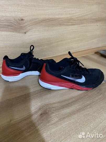 Кроссовки nike 36