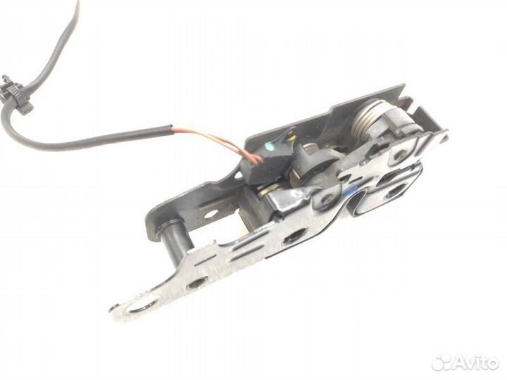 Замок капота Audi A3 8P 2008