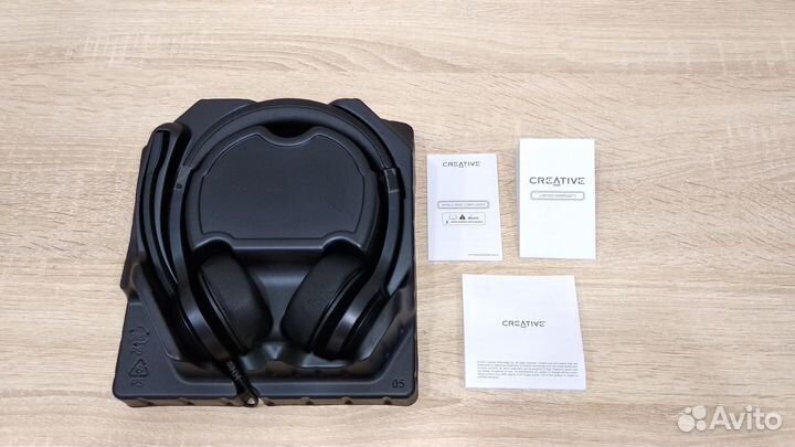 Гарнитура Creative Chat