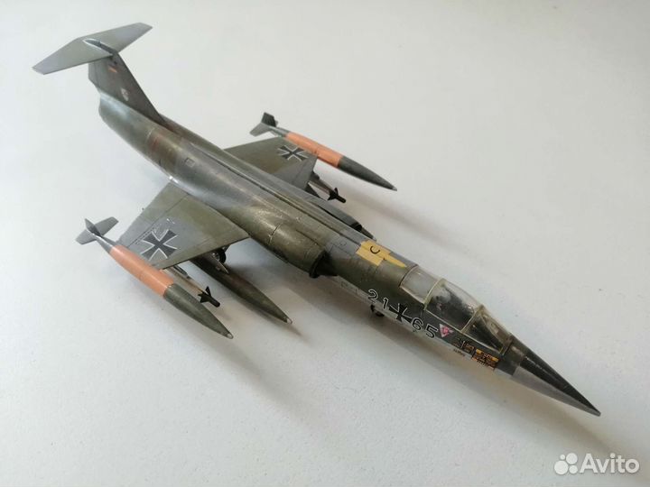 Сборная модель самолета 1 72