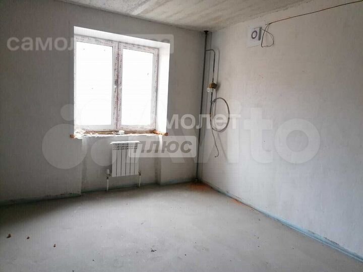 2-к. квартира, 82 м², 2/10 эт.