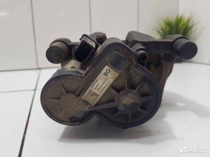 Суппорт задний правый (Changan CS35plus)