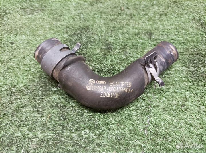 Шланг системы охлаждения VW Jetta 2005-2011