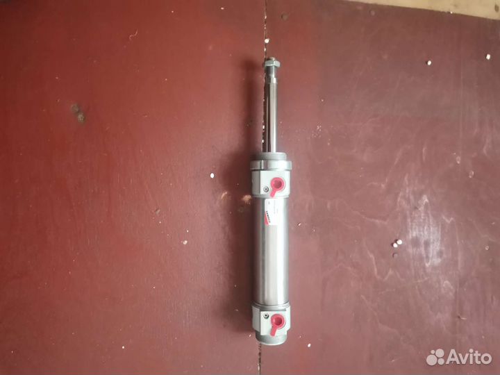 Пневмоцилиндр camozzi