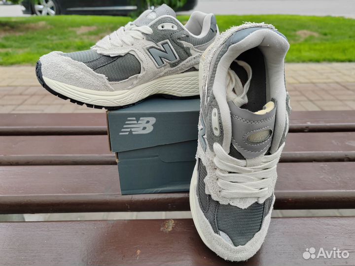 Кроссовки new balance 2002r