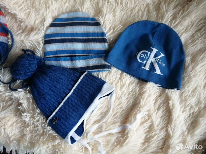 Комплект шапки варежки манишки