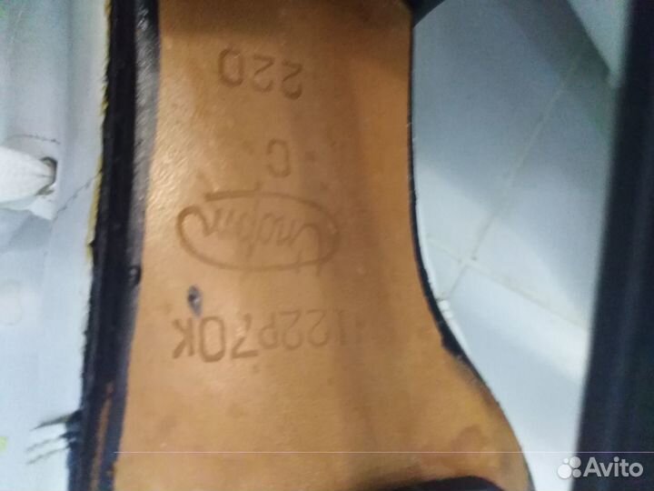 Коньки фигурные кожаные 34 р