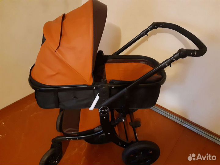 Прогулочная коляска новая