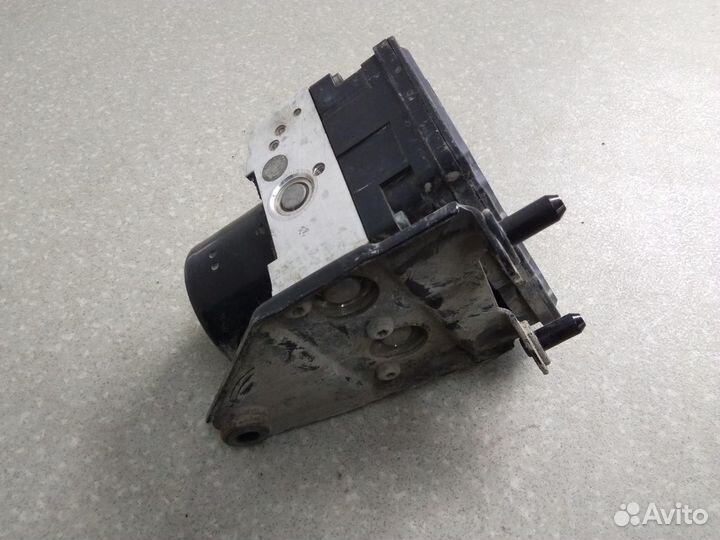 Блок ABS (насос) Skoda Octavia (A5 1Z) 2004-2013