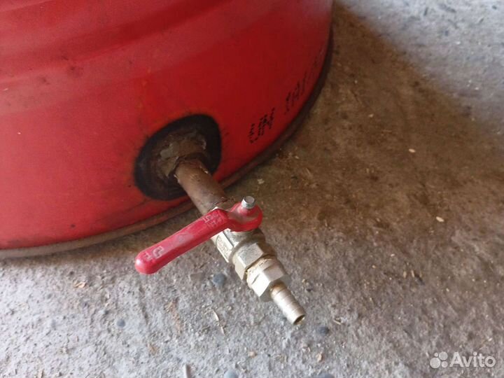 Бочка 200 литров металлическая