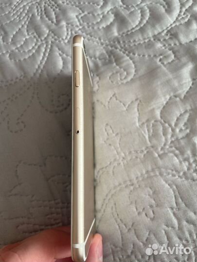 iPhone 6 16 gb A1586