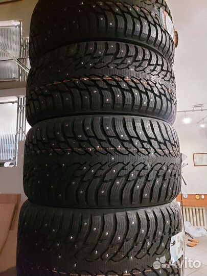 Nokian Tyres Hakkapeliitta 9 SUV 275/45 R21 110T