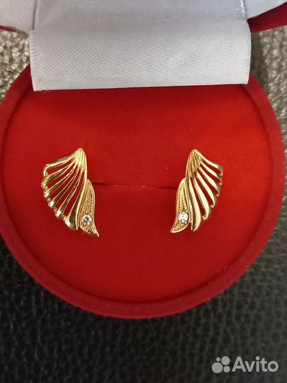 Золотые серьги