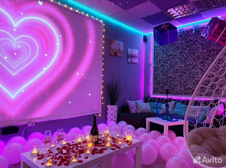 Романтическое свидание - сюрприз в кинотеатре