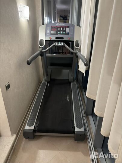 Беговая дорожка Life Fitness 95Ti