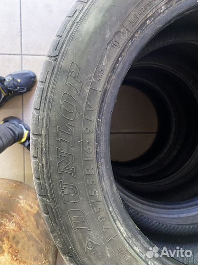 Dunlop SP Sport 300 205/55 R16