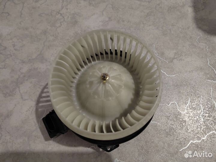 Мотор отопителя Хонда cr-v